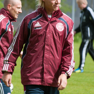simon Kjær