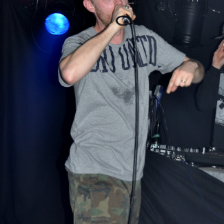 Tyde T